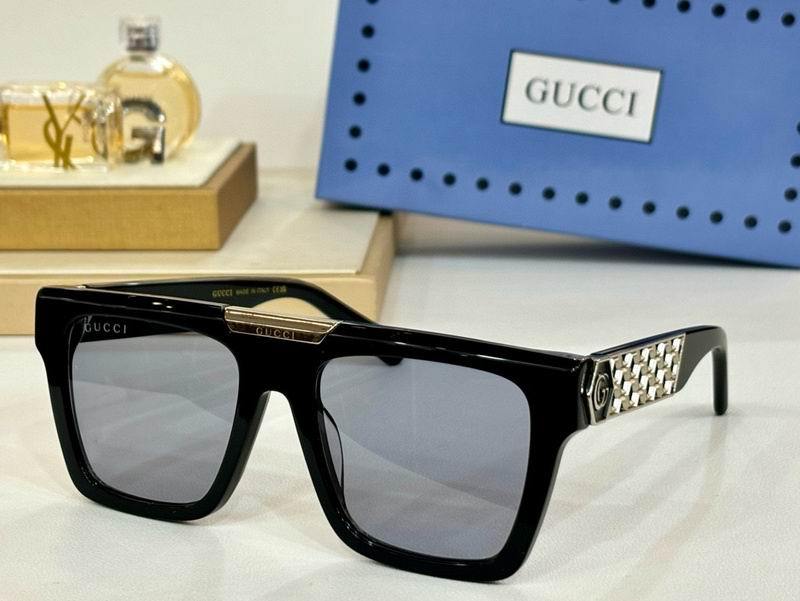 Gucci Sunglasses 779